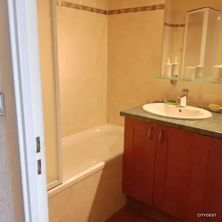T2 Vue Mer, Moderne Classe 3 Etoiles Parking 4rose326 Апартаменты *